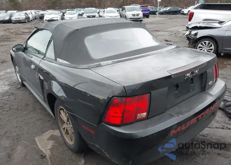 2002 Ford Mustang z USA, uszkodzony, nr VIN 1FAFP44452F146605